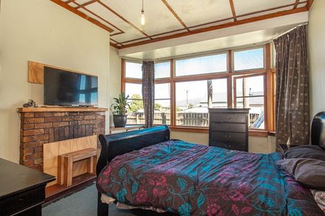 Photo of property in 48 Romilly Street, Westport, 7825