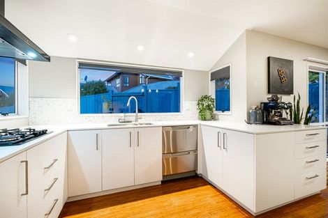 Photo of property in 20 Sailmaker Close, Whitby, Porirua, 5024