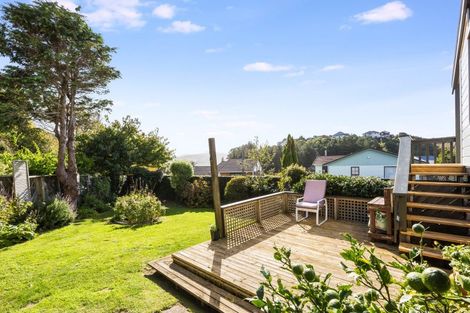 Photo of property in 30 Observatory Close, Whitby, Porirua, 5024