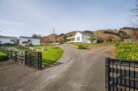 Photo of property in 185 Albert Road, Tokomaru, Palmerston North, 4474