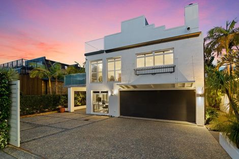Photo of property in 15 The Strand, Takapuna, Auckland, 0622