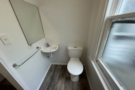 Photo of property in 16a Clifton Terrace, Kelburn, Wellington, 6012