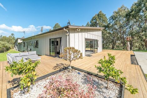 Photo of property in 673 No 3 Line, Okoia, Whanganui, 4582