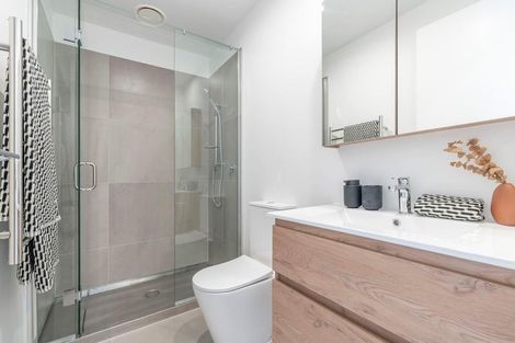 Photo of property in 98 Druces Road, Wiri, Auckland, 2104