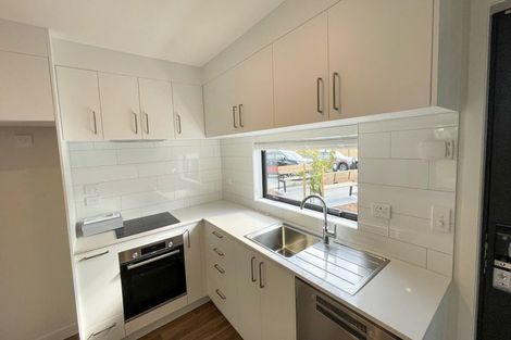 Photo of property in 13 Whanui Place, Mangere Bridge, Auckland, 2022
