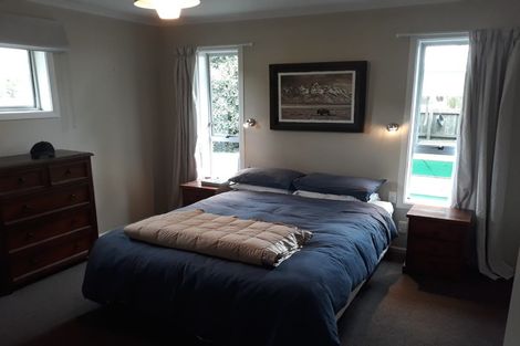 Photo of property in 8 Kyeburn Place, Avonhead, Christchurch, 8042