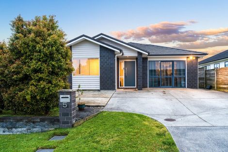 Photo of property in 5 Floyd Road, Riverhead, 0820