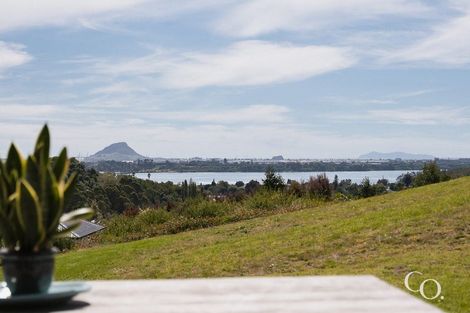 Photo of property in 42 Te Auhi Way, Welcome Bay, Tauranga, 3112