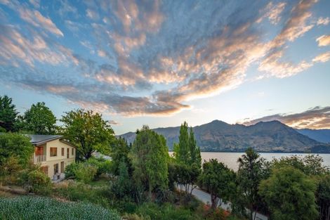 Photo of property in 337 Beacon Point Road, Wanaka, 9305