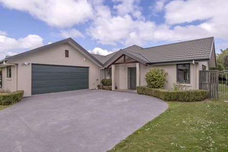 Photo of property in 3 Breton Close, Northwood, Christchurch, 8051