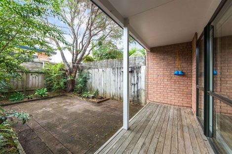 Photo of property in 3/31 Lucienne Drive, Ranui, Auckland, 0612