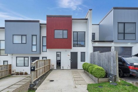 Photo of property in 12 Goodfellow Lane, Flat Bush, Auckland, 2019