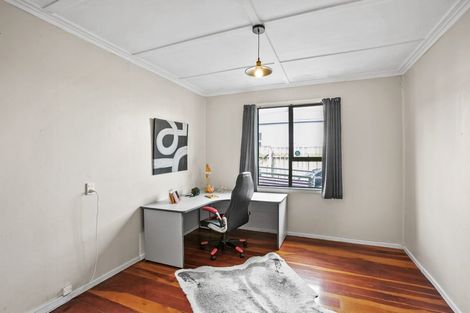 Photo of property in 143 Ngamotu Road, Spotswood, New Plymouth, 4310