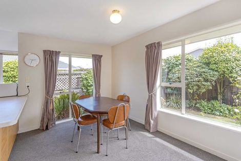 Photo of property in 424 Harewood Road, Harewood, Christchurch, 8051