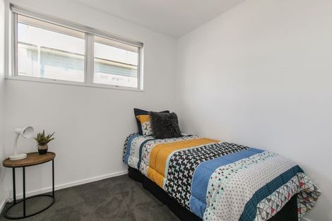 Photo of property in 2/42 Kenderdine Road, Papatoetoe, Auckland, 2025