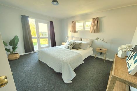 Photo of property in 14 Shanly Street, Waipawa, 4210