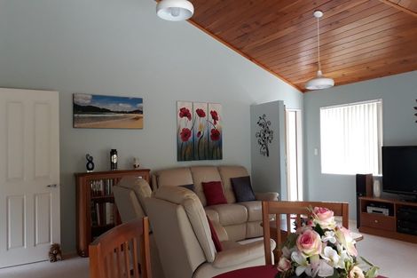 Photo of property in 9 Garden Court, Woodhill, Whangarei, 0110