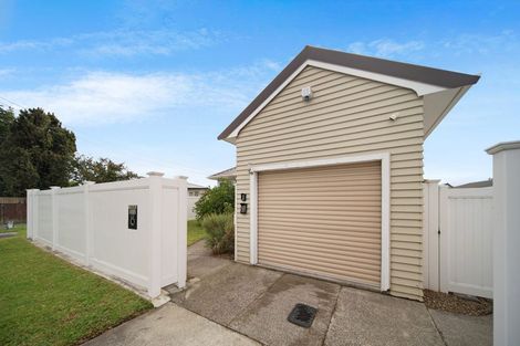 Photo of property in 36 Kelvin Road, Papakura, 2110