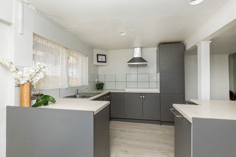 Photo of property in 250 Don Buck Road, Massey, Auckland, 0614