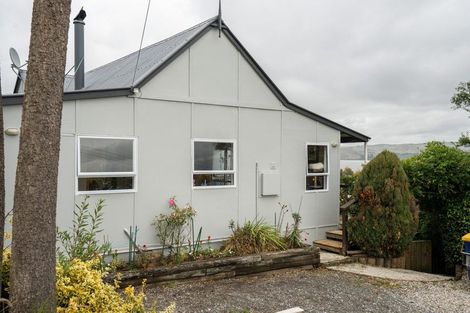 Photo of property in 24 Nore Street, Waihola, Milton, 9073