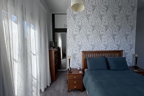 Photo of property in 35 Birkdale Road, Birkdale, Auckland, 0626