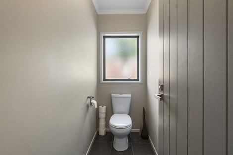 Photo of property in 2a Wallath Road, Westown, New Plymouth, 4310