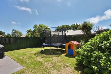 Photo of property in 5 Magnolia Lane, St Albans, Christchurch, 8052
