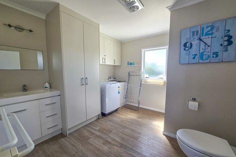 Photo of property in 585 Pukehina Parade, Pukehina, 3189