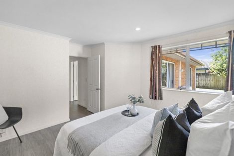 Photo of property in 76 Nielsen Gardens, Rototuna, Hamilton, 3210