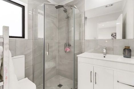 Photo of property in 33 Koroheke Road, Takanini, 2110