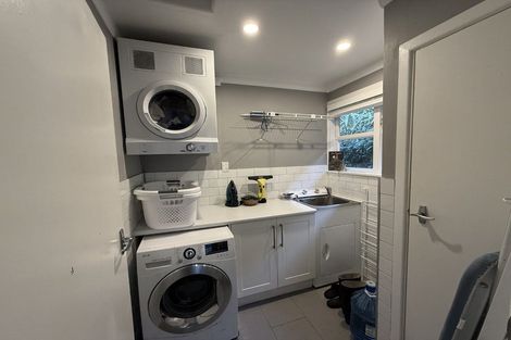 Photo of property in 59 Winston Street, Crofton Downs, Wellington, 6035