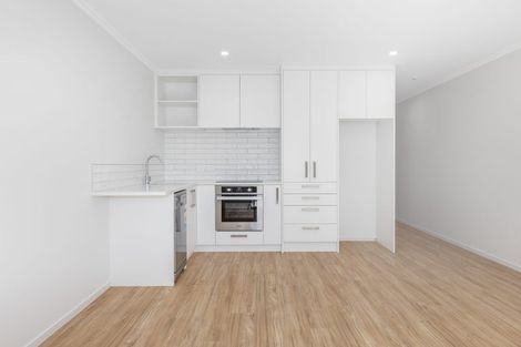 Photo of property in 28 York Street, Levin, 5510