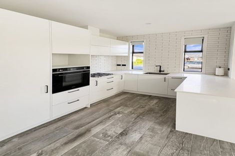 Photo of property in 16 Kelly Road, Riverhead, 0820