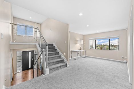 Photo of property in 11 Matisse Drive, West Harbour, Auckland, 0618