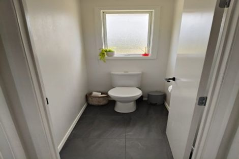 Photo of property in 9 Grove Avenue, Weston, Oamaru, 9401