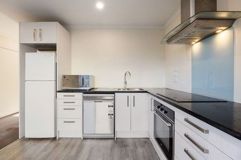 Photo of property in 215u4 Massey Street, Frankton, Hamilton, 3204