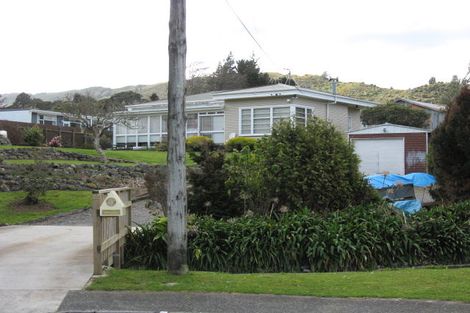 Photo of property in 22 Gibbs Crescent, Wainuiomata, Lower Hutt, 5014