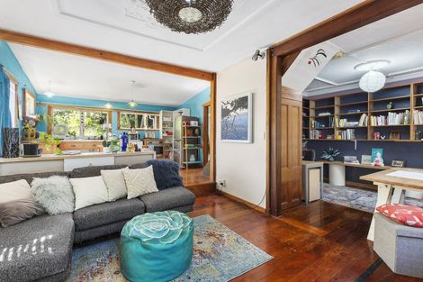 Photo of property in 77 Holloway Road, Aro Valley, Wellington, 6021
