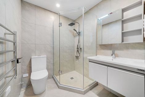 Photo of property in 2- 4 Alston Avenue, Kelston, Auckland, 0602