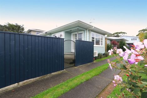 Photo of property in 87a Karamu Crescent, Wainuiomata, Lower Hutt, 5014