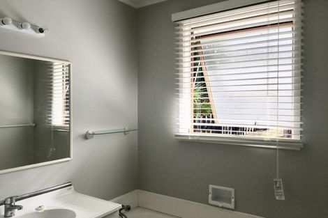 Photo of property in 13 Freya Place, Torbay, Auckland, 0630