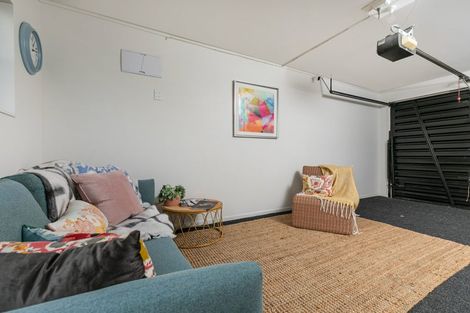 Photo of property in 1/4227 Great North Road, Glendene, Auckland, 0602