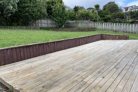 Photo of property in 2/5 Finn Place, Totara Vale, Auckland, 0629