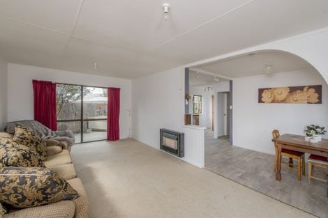 Photo of property in 1-7 Nikau Street, Tokomaru, Palmerston North, 4474