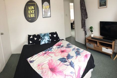 Photo of property in 1/8 Glenburn Place, Papakura, 2110