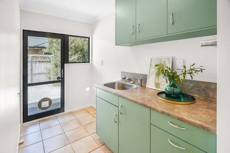 Photo of property in 17 Montrose Crescent, Huntington, Hamilton, 3210