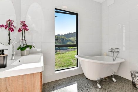 Photo of property in 313 Pukapuka Road, Pohuehue, Warkworth, 0983