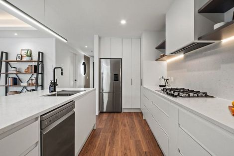 Photo of property in 37 Barn Road, Jacks Point, 9371