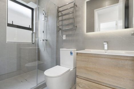 Photo of property in 32 Paretao Street, Massey, 0614