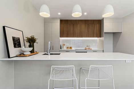 Photo of property in 15 Cassin Place, Taradale, Napier, 4112